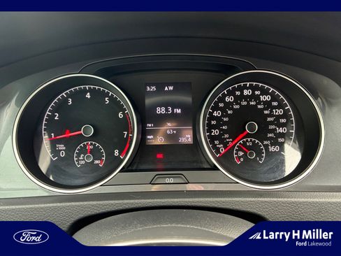 Used 2017 Volkswagen Golf Alltrack SE image 10