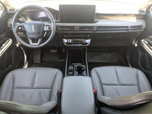 Used 2025 Lincoln Corsair Reserve w/ Jet Appearance Package FWD image 17