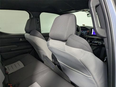 Certified 2025 Toyota Tacoma TRD Sport image 24