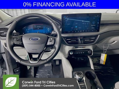 New 2025 Ford Escape SE w/ PHEV Premium Package image 27