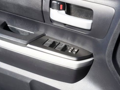 Used 2019 Toyota Tundra SR5 w/ SR5 Upgrade Package image 28