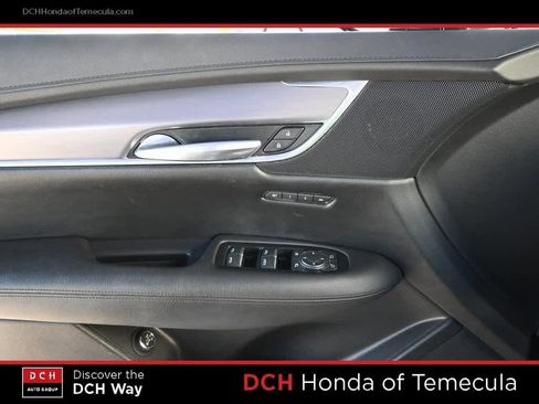 Used 2017 Cadillac XT5 Premium Luxury image 16