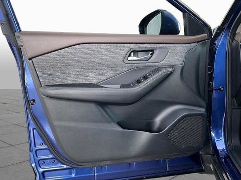 Certified 2023 Nissan Rogue SV FWD image 21