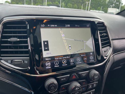 Used 2021 Jeep Grand Cherokee High Altitude AWD/4WD image 22