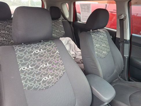 Used 2011 Kia Soul + FWD image 12