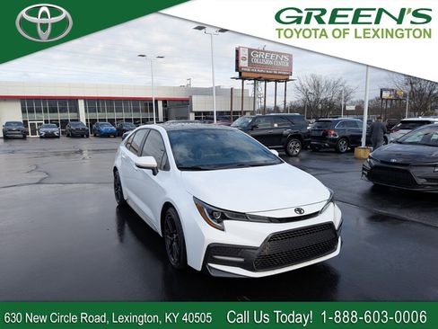 Certified 2022 Toyota Corolla XSE image 1