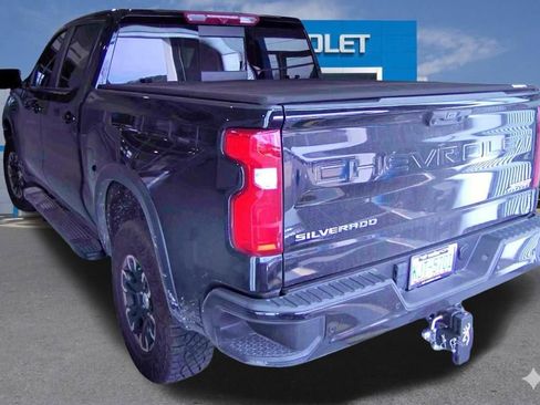 Used 2023 Chevrolet Silverado 1500 ZR2 AWD/4WD image 5