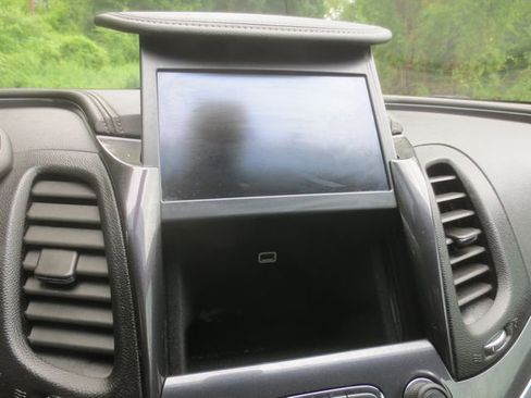 Used 2016 Chevrolet Impala LT image 11