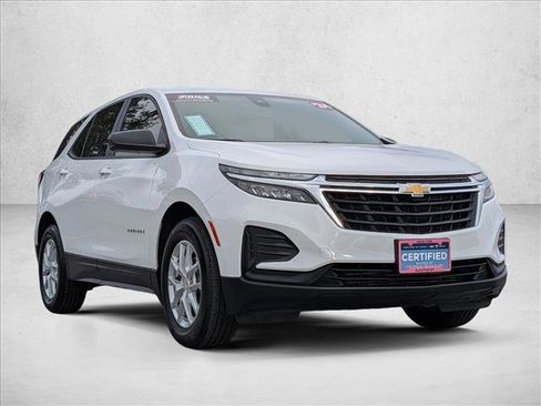 Certified 2024 Chevrolet Equinox LS image 3