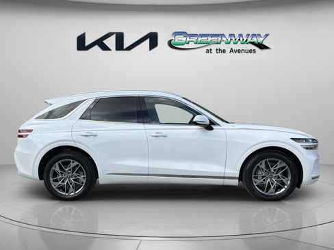 Used 2025 Genesis GV70 2.5T w/ Advanced Package AWD/4WD image 7