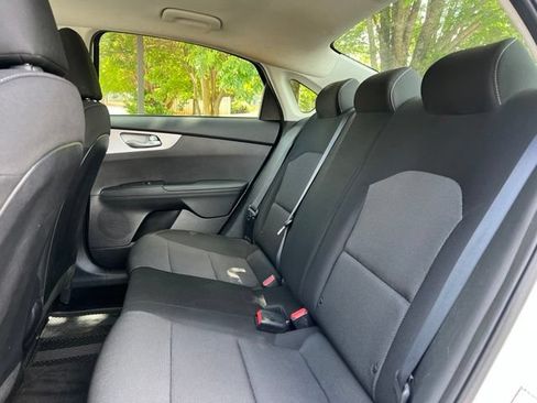 Used 2024 Kia Forte LXS FWD image 17