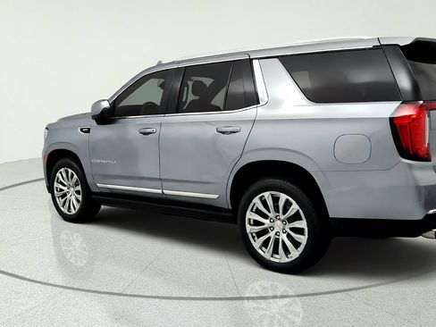 Used 2024 GMC Yukon Denali AWD/4WD image 3