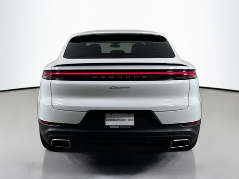 Certified 2025 Porsche Cayenne Coupe image 6
