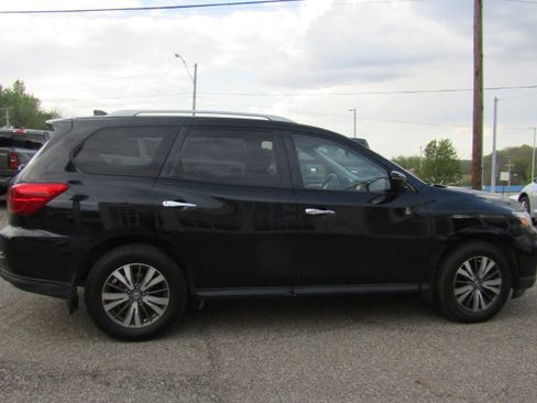 Used 2020 Nissan Pathfinder S AWD/4WD image 6