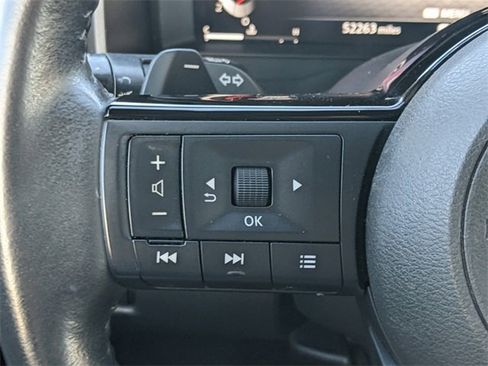 Used 2022 Nissan Rogue Platinum w/ Head-Up Display Package image 22