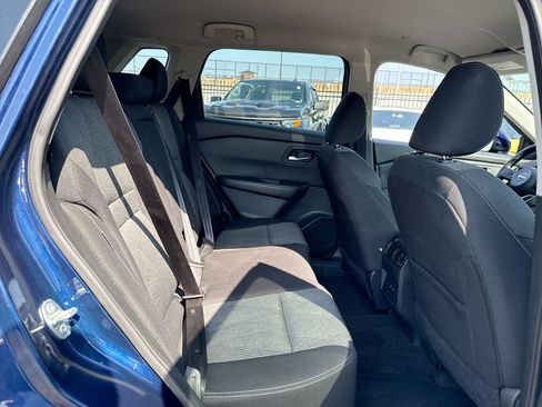 Used 2024 Nissan Rogue SV AWD/4WD image 27