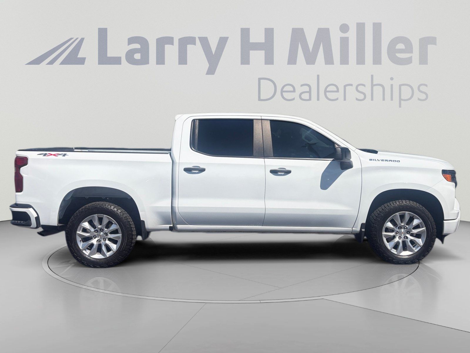 Certified 2024 Chevrolet Silverado 1500 Custom AWD/4WD image 6