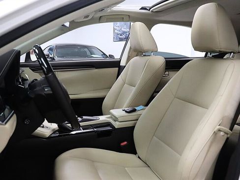 Used 2017 Lexus ES 350 w/ Premium Package FWD image 11