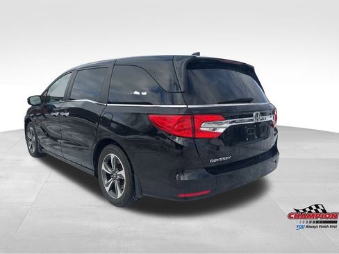 Used 2018 Honda Odyssey Touring image 3