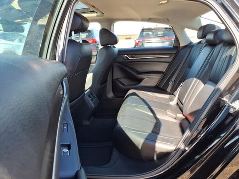 Used 2020 Honda Accord Touring image 10