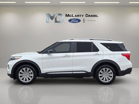 Certified 2022 Ford Explorer Limited w/ Limited Technology Package AWD/4WD image 3