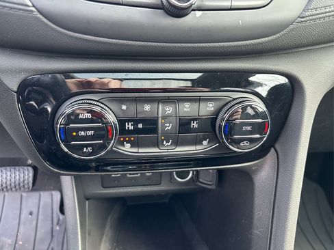 Used 2023 Buick Encore GX Select w/ Experience Buick Package image 32