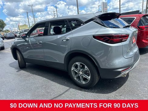 Used 2025 Chevrolet Blazer LT FWD image 4