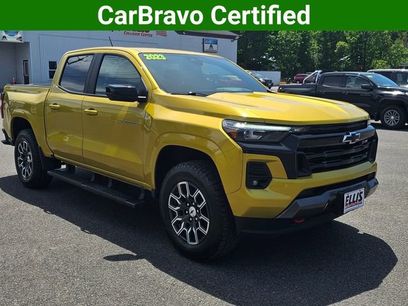 Used 2023 Chevrolet Colorado Z71 w/ Z71 Convenience Package 2