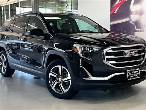 Used 2019 GMC Terrain SLT w/ Infotainment Package II AWD/4WD image 17