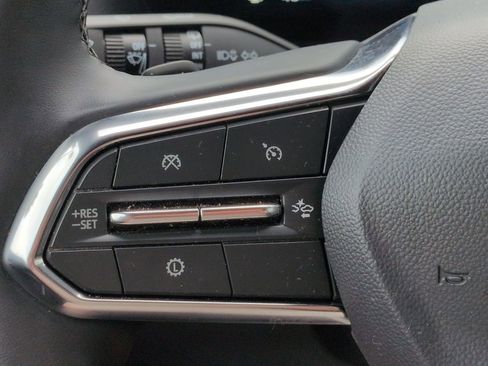 Used 2026 Chevrolet Equinox LT w/ Convenience Package II image 25