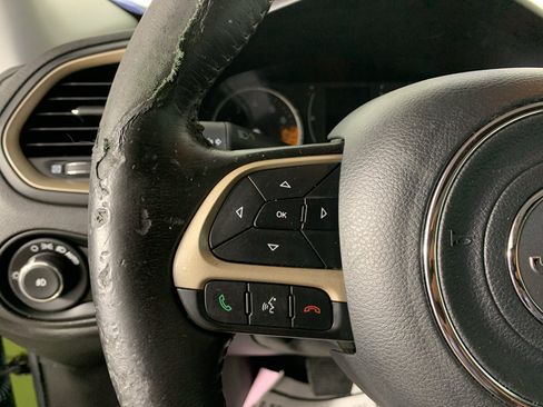 Used 2016 Jeep Renegade 75th Anniversary AWD/4WD image 18