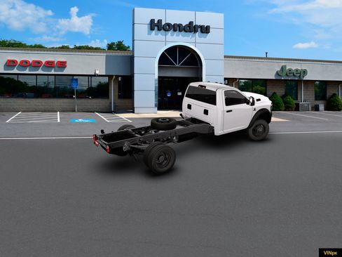 New 2026 RAM 5500 Tradesman AWD/4WD image 8