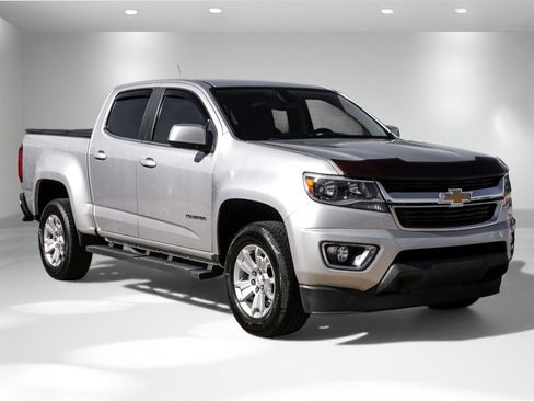 Used 2016 Chevrolet Colorado LT w/ LT Convenience Package image 5
