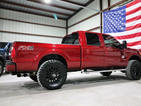 Used 2016 Ford F250 Lariat w/ Lariat Ultimate Package image 12