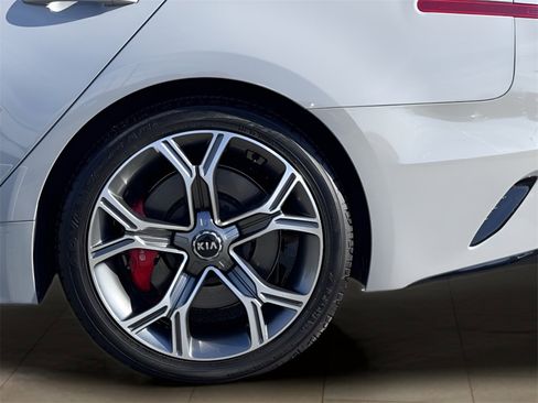 Used 2021 Kia Stinger GT image 39