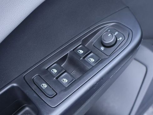 Certified 2024 Volkswagen Taos SE AWD/4WD image 12