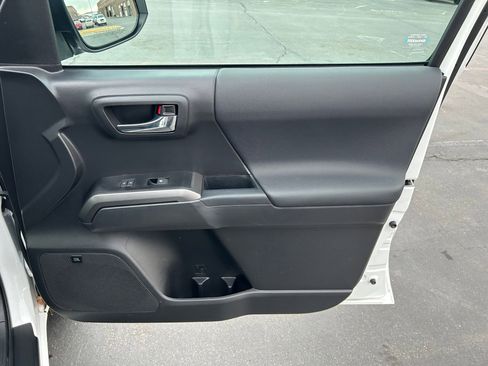 Certified 2023 Toyota Tacoma TRD Off-Road w/ TRD Premium Off Road Package image 26