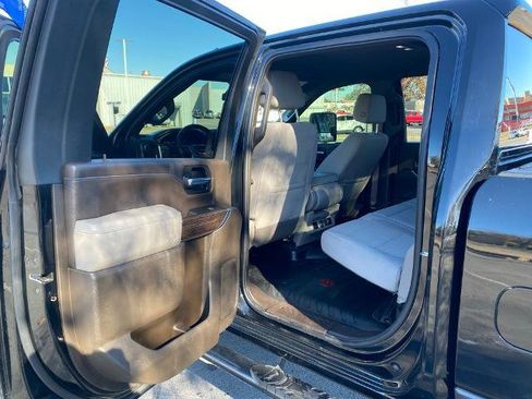 Used 2022 GMC Sierra 2500 SLE w/ SLE Convenience Package image 27