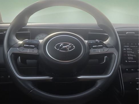 Used 2023 Hyundai Santa Cruz SEL Premium image 25