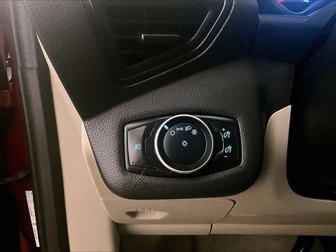 Used 2015 Ford C-MAX Energi SEL w/ Equipment Group 302A image 31