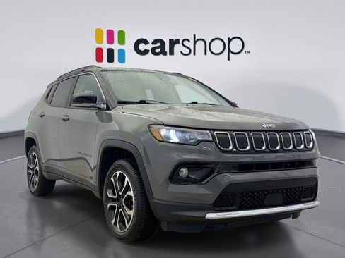 Used 2022 Jeep Compass Limited image 7