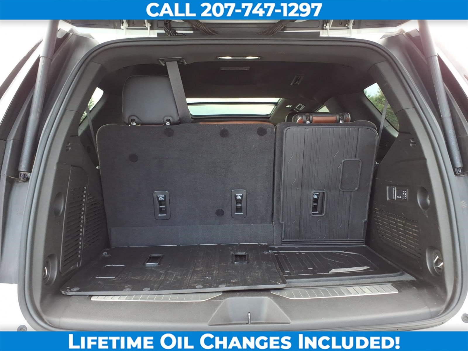 Used 2024 GMC Yukon Denali Ultimate AWD/4WD image 13