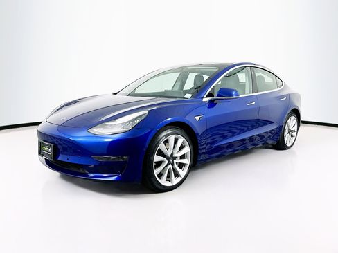 Used 2020 Tesla Model 3 Long Range image 3