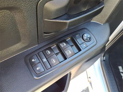 Used 2016 RAM 1500 Express image 21