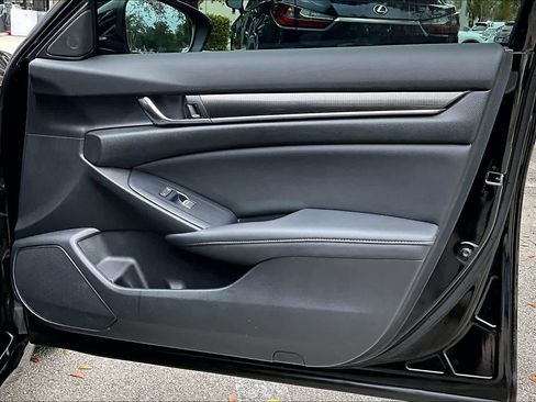 Used 2022 Honda Accord Sport image 26