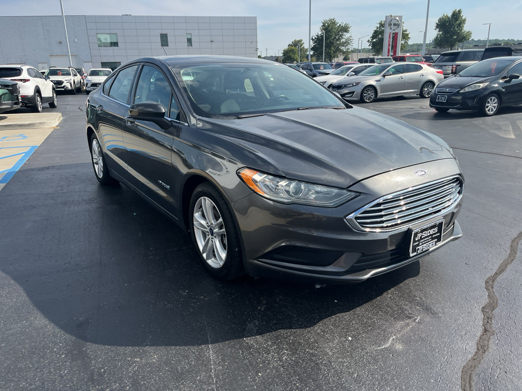 Used 2018 Ford Fusion SE FWD image 6