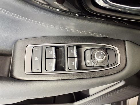 Used 2023 Subaru Outback Limited image 17