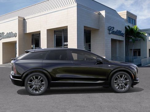 New 2026 Cadillac Optiq Sport 2 image 5