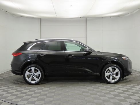 Used 2025 Audi Q5 2.0T Premium Plus w/ Premium Plus image 4