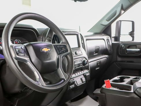 Used 2023 Chevrolet Silverado 2500 Custom w/ Custom Convenience Package image 25